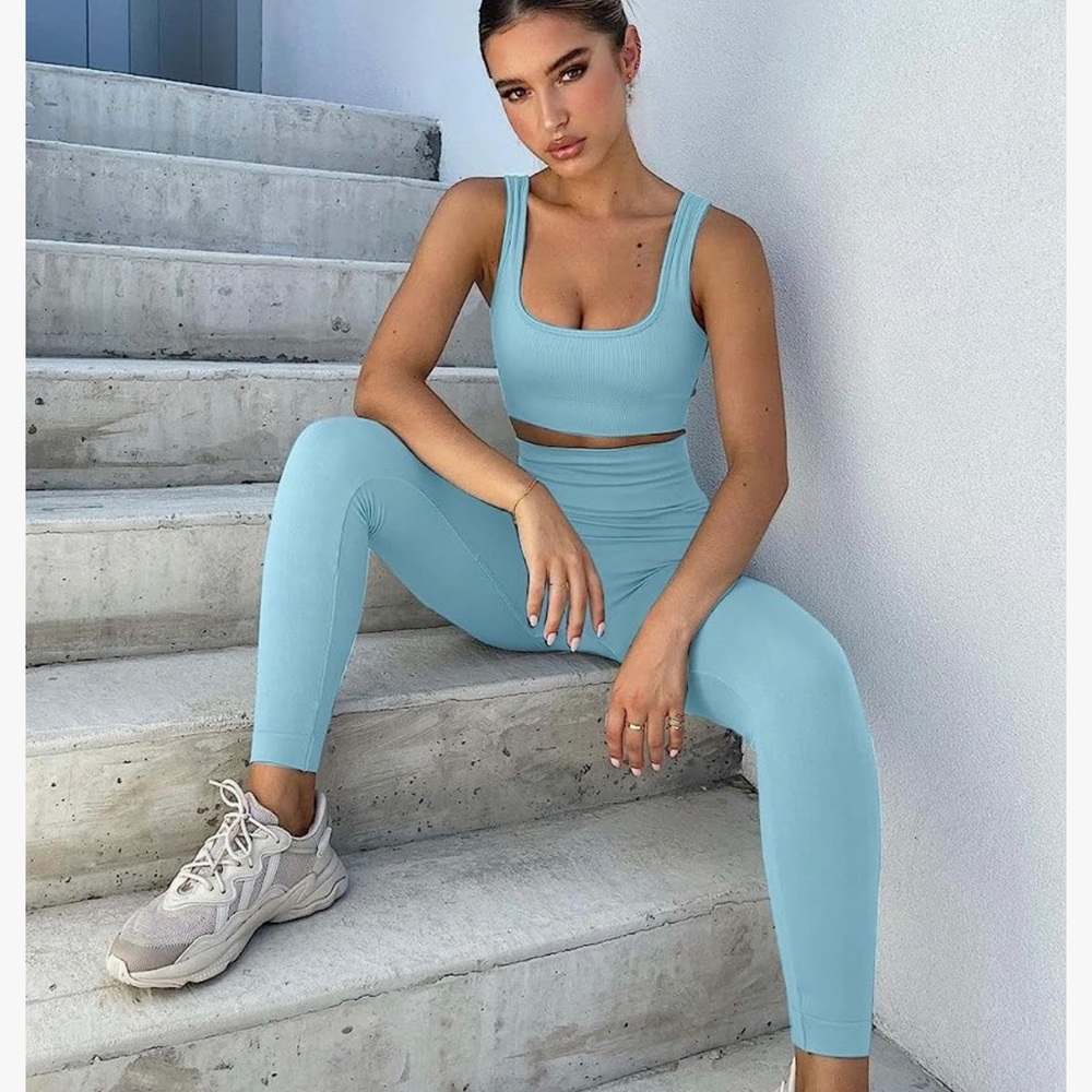 Amazon workout set blue - Picture 2 of 2